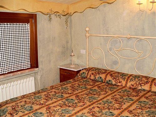 Agriturismo Fiore Di Campo Фермо Екстер'єр фото