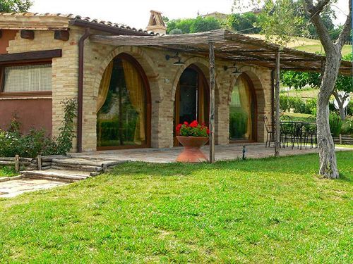 Agriturismo Fiore Di Campo Фермо Екстер'єр фото